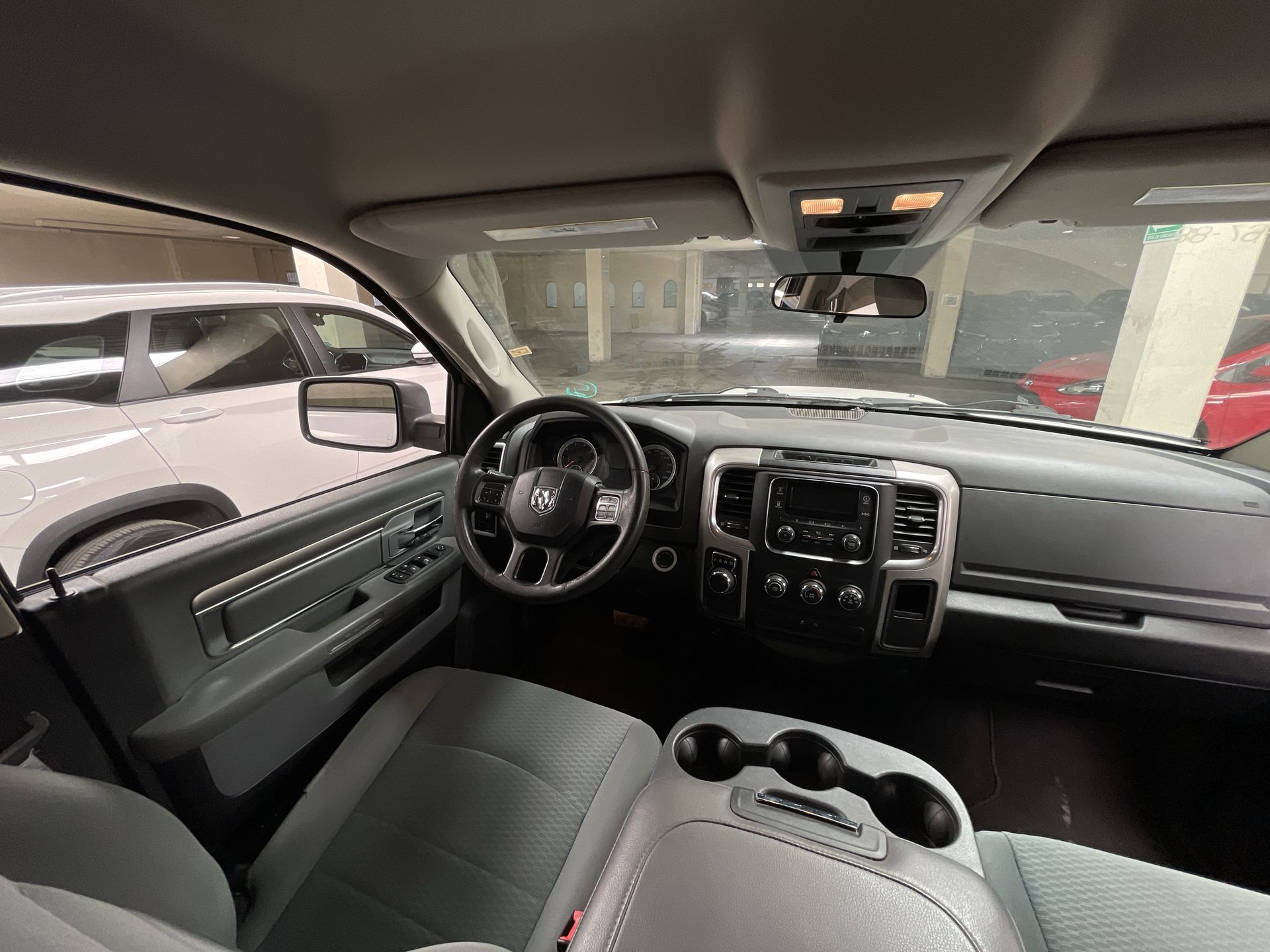 2020 Chrysler 200 CREW CAB SLT TRABAJO 4X2 V6 8AT