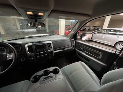 2020 Chrysler 200 CREW CAB SLT TRABAJO 4X2 V6 8AT