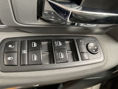 2020 Chrysler 200 CREW CAB SLT TRABAJO 4X2 V6 8AT
