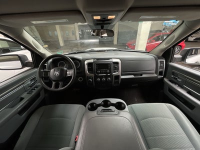 2020 Chrysler 200 CREW CAB SLT TRABAJO 4X2 V6 8AT