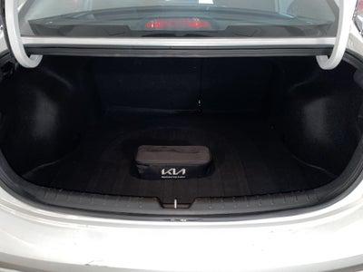 2023 Kia RIO LX TA