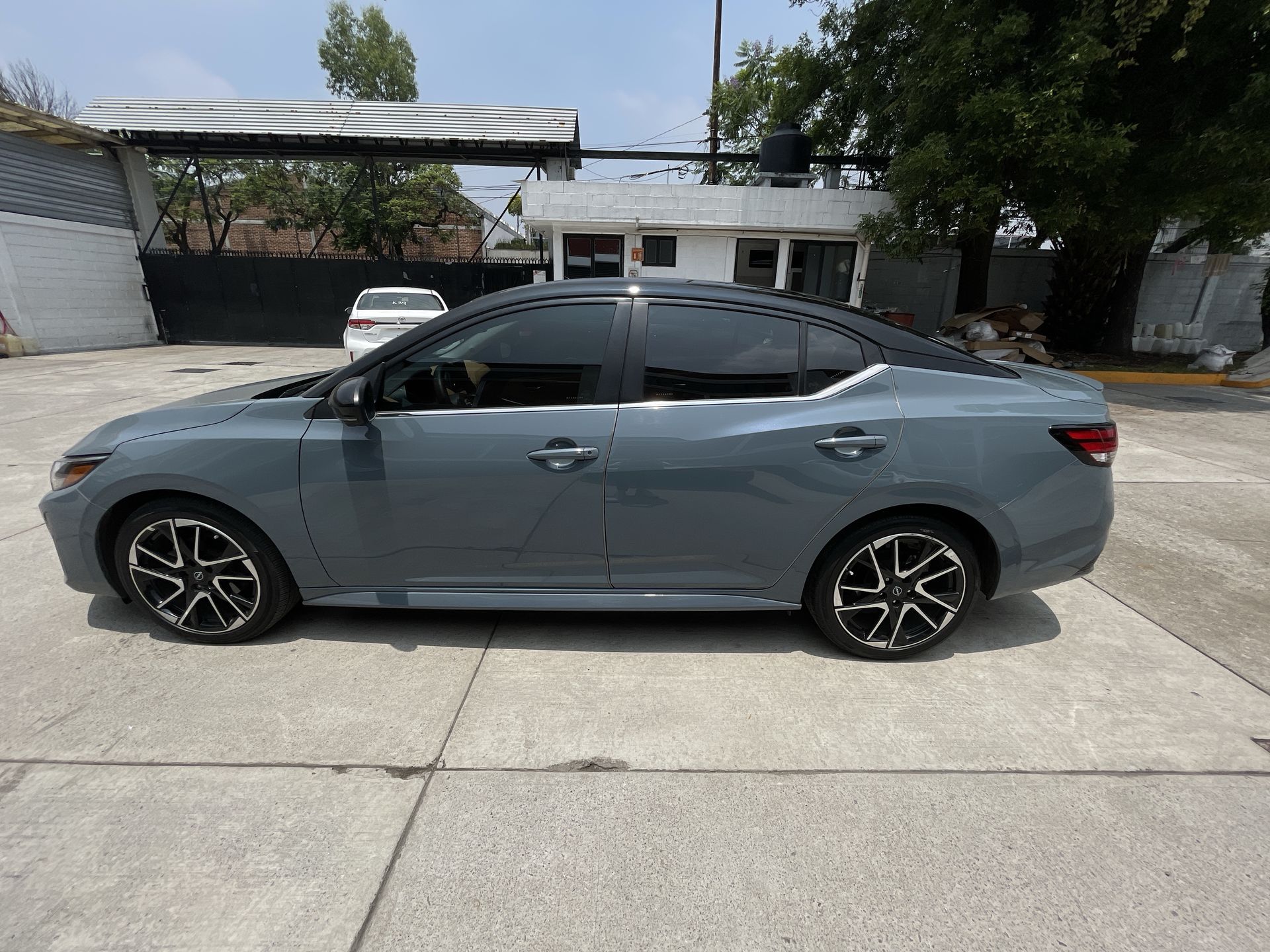 2024 Nissan SENTRA SENTRA SR PLATINUM