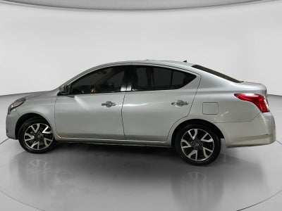 2019 Nissan VERSA ADVANCE AT AC