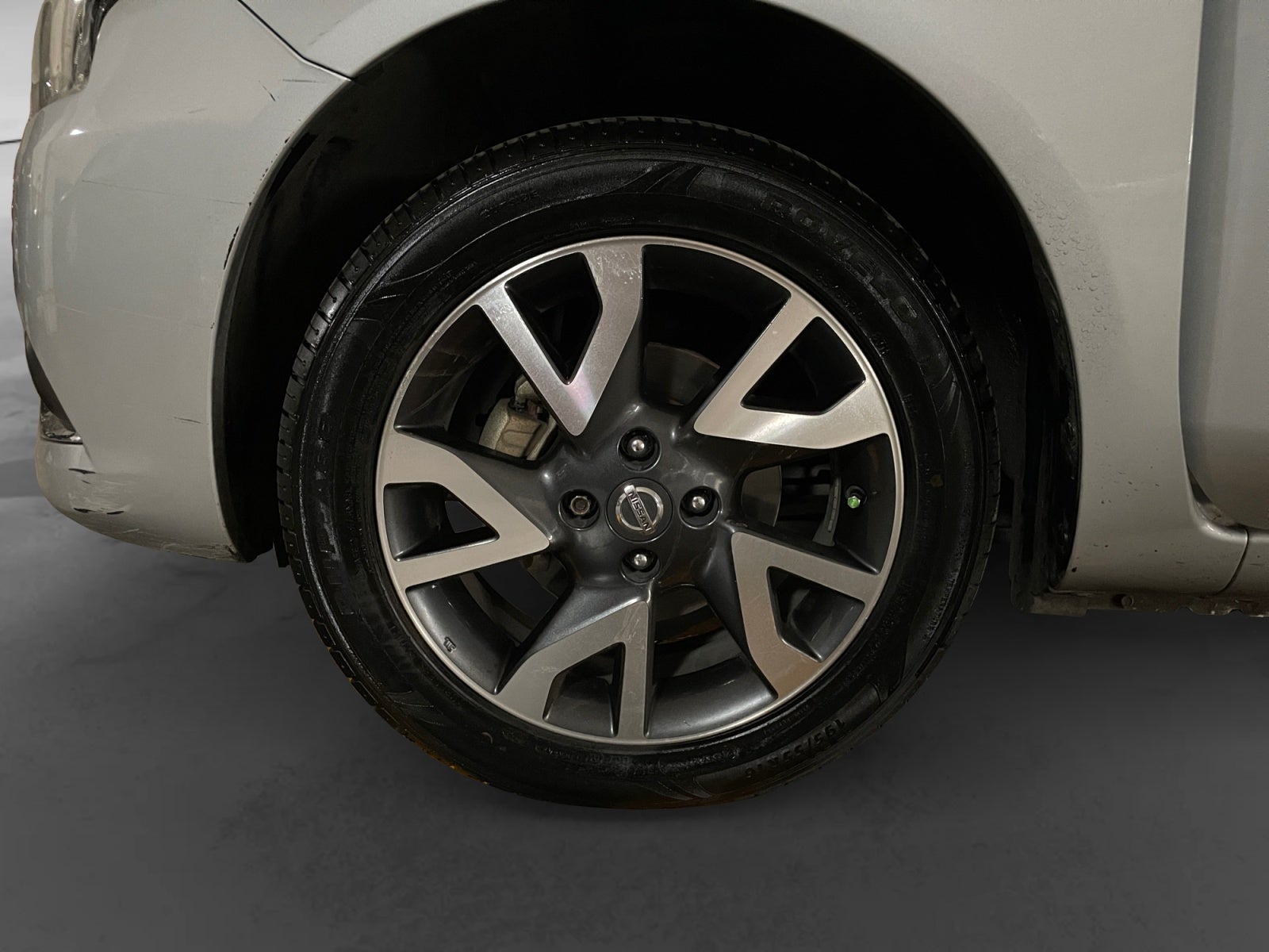 2019 Nissan VERSA ADVANCE AT AC