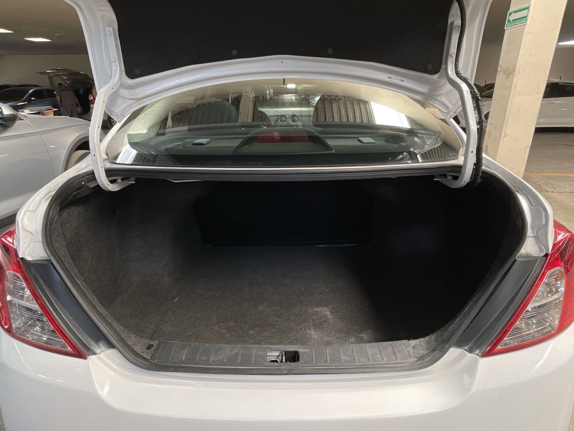 2020 Nissan VERSA MT 1.6L