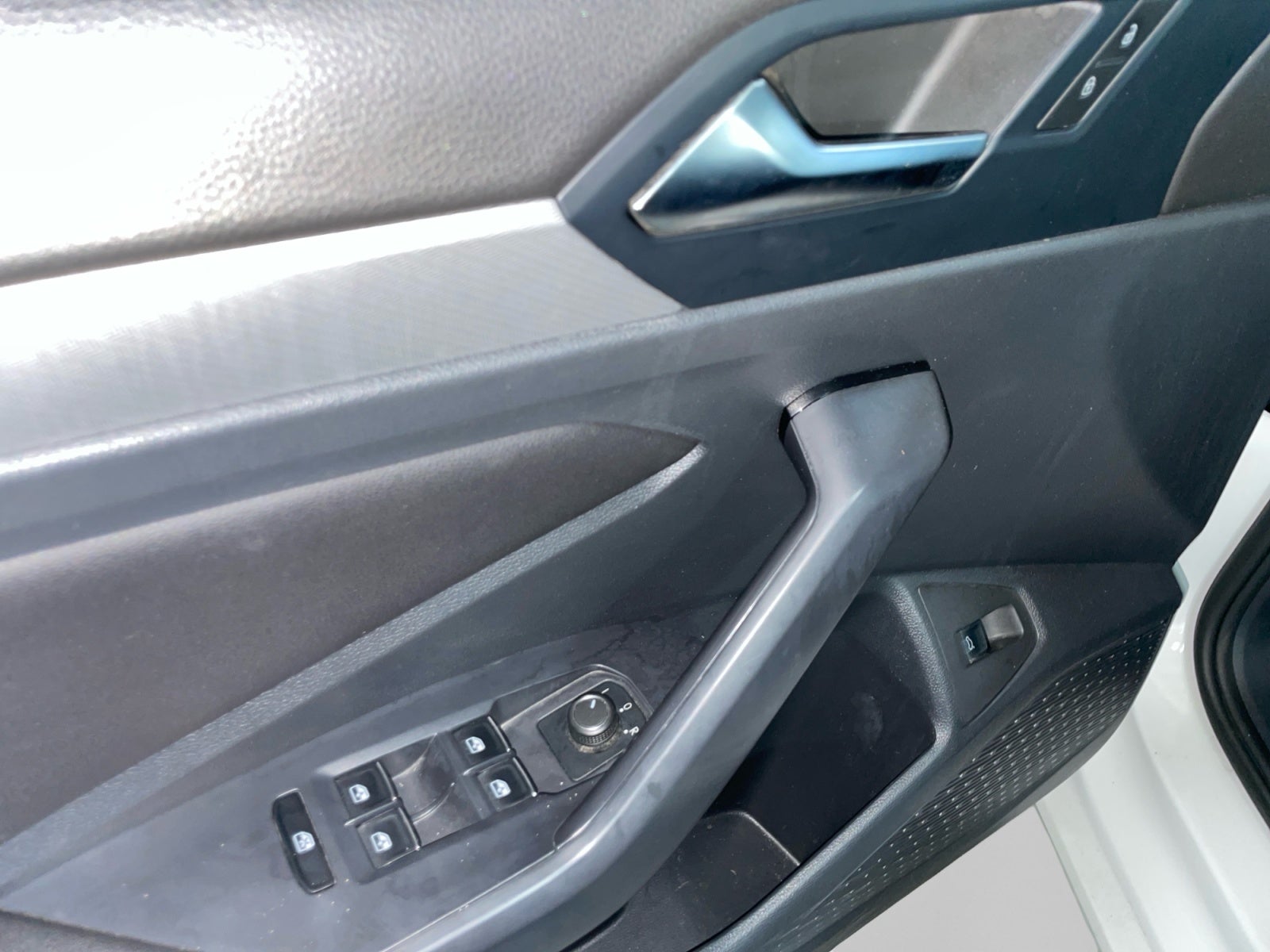 2024 Volkswagen JETTA TRENDLINE TIP.