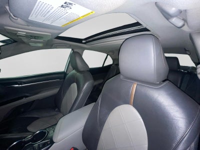 2019 Toyota CAMRY XLE