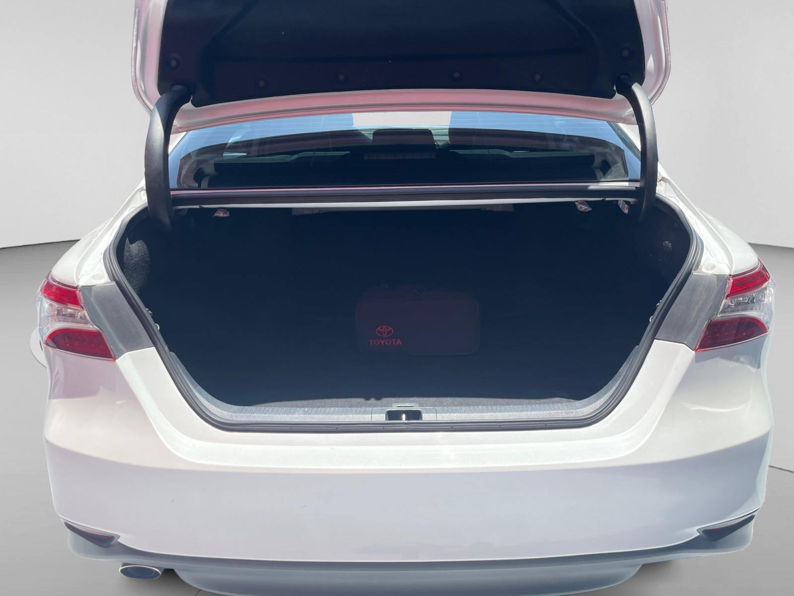 2020 Toyota CAMRY XLE NAVI HV