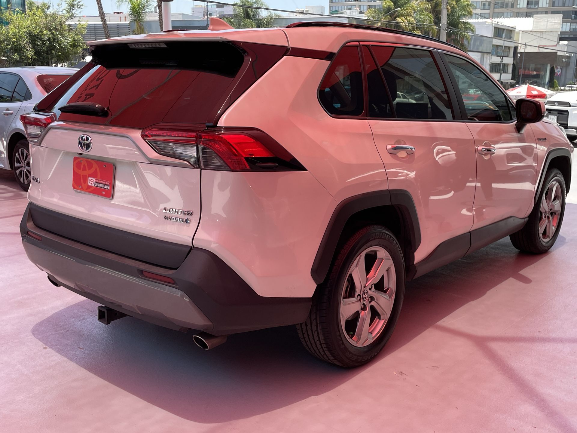 2021 Toyota RAV4 LIMITED HV