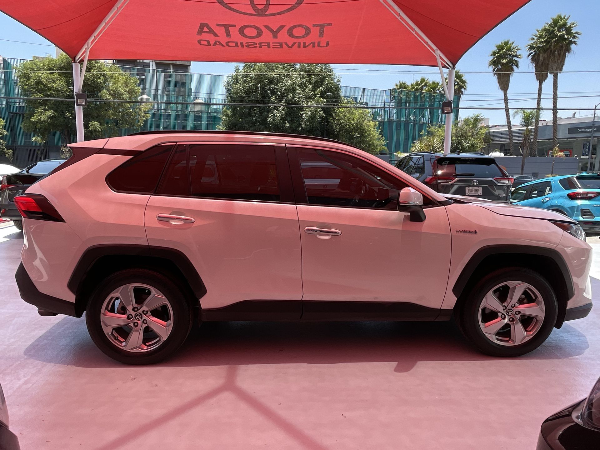 2021 Toyota RAV4 LIMITED HV