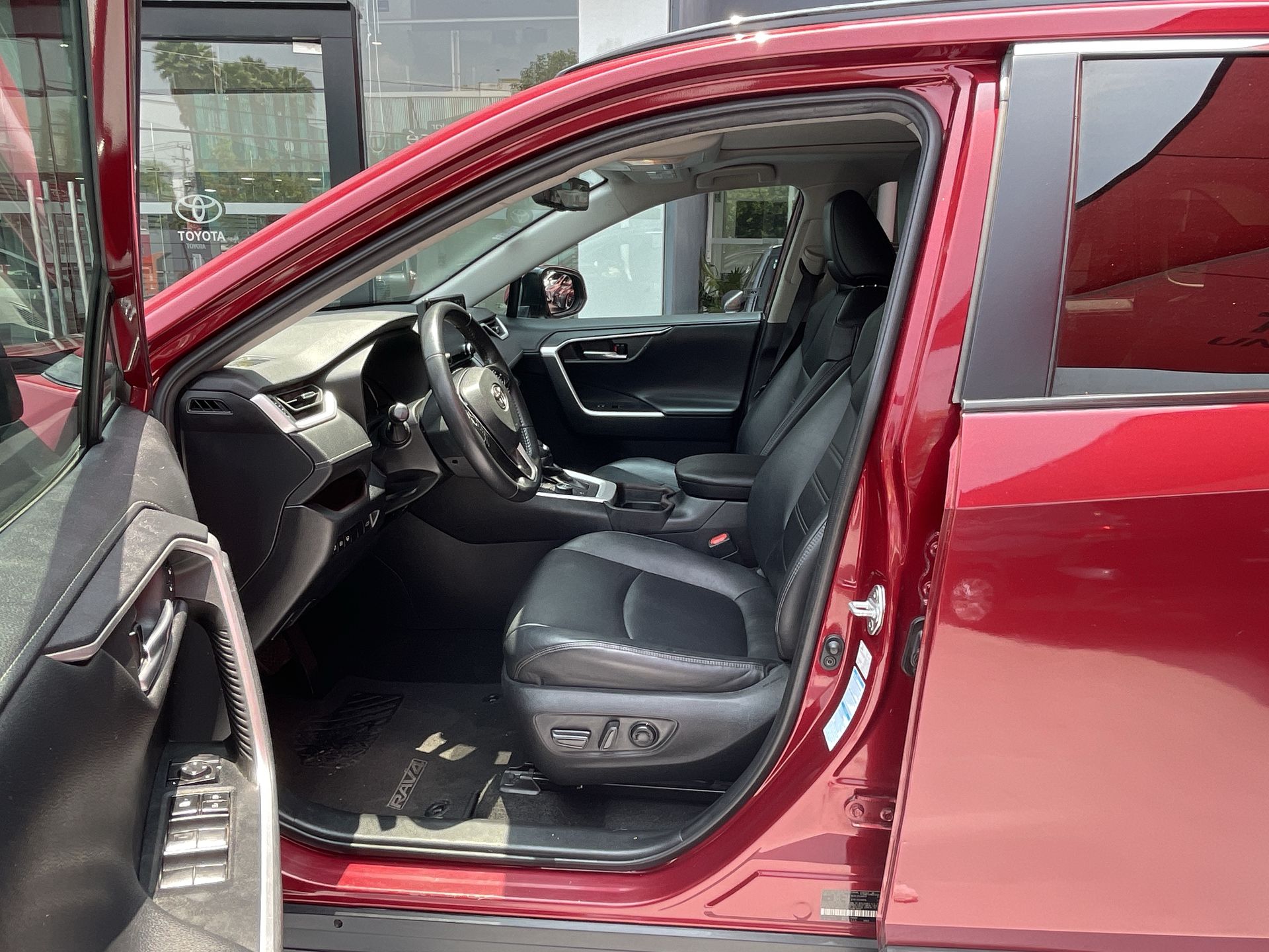 2021 Toyota RAV4 LIMITED HV