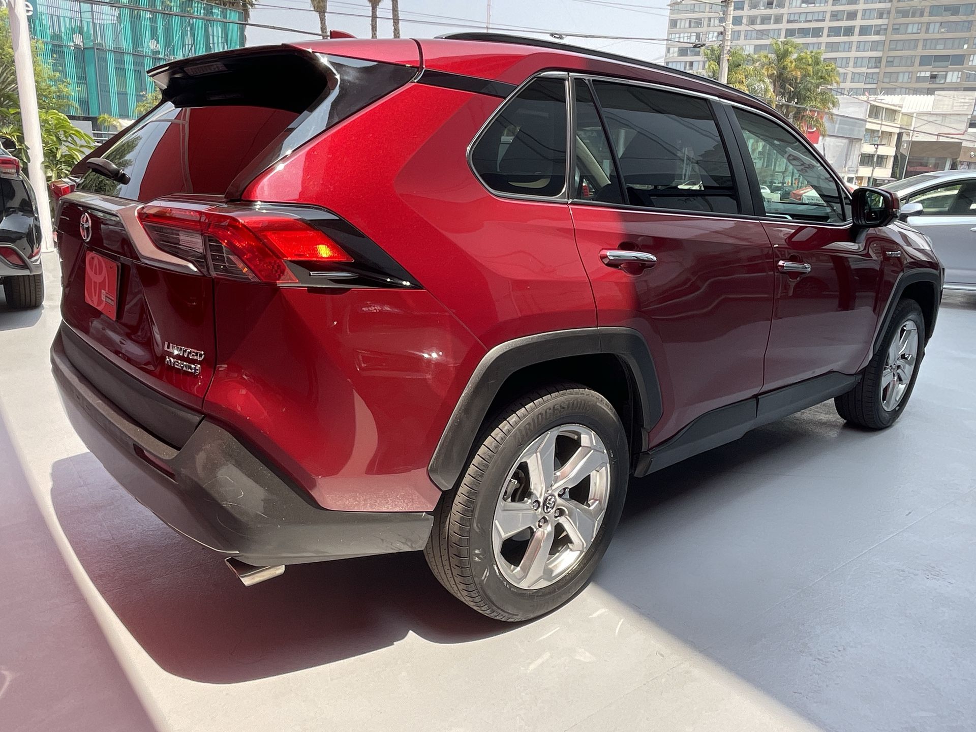 2021 Toyota RAV4 LIMITED HV