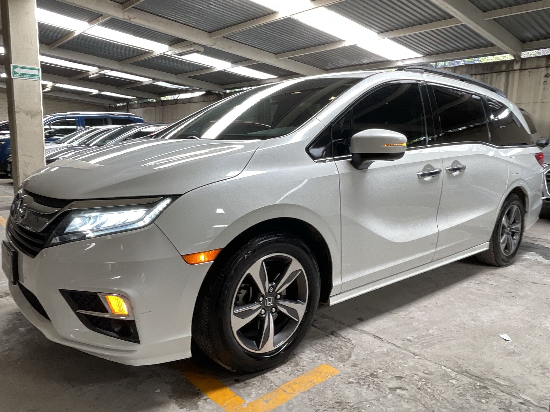 2020 Honda ODYSSEY TOURING