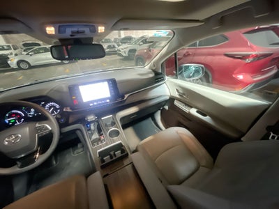 2022 Toyota SIENNA LIMITED