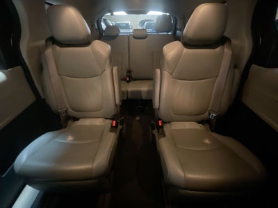 2022 Toyota SIENNA LIMITED