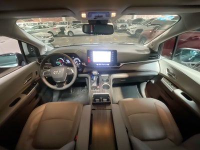 2022 Toyota SIENNA LIMITED