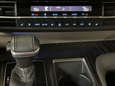 2021 Toyota SIENNA LIMITED