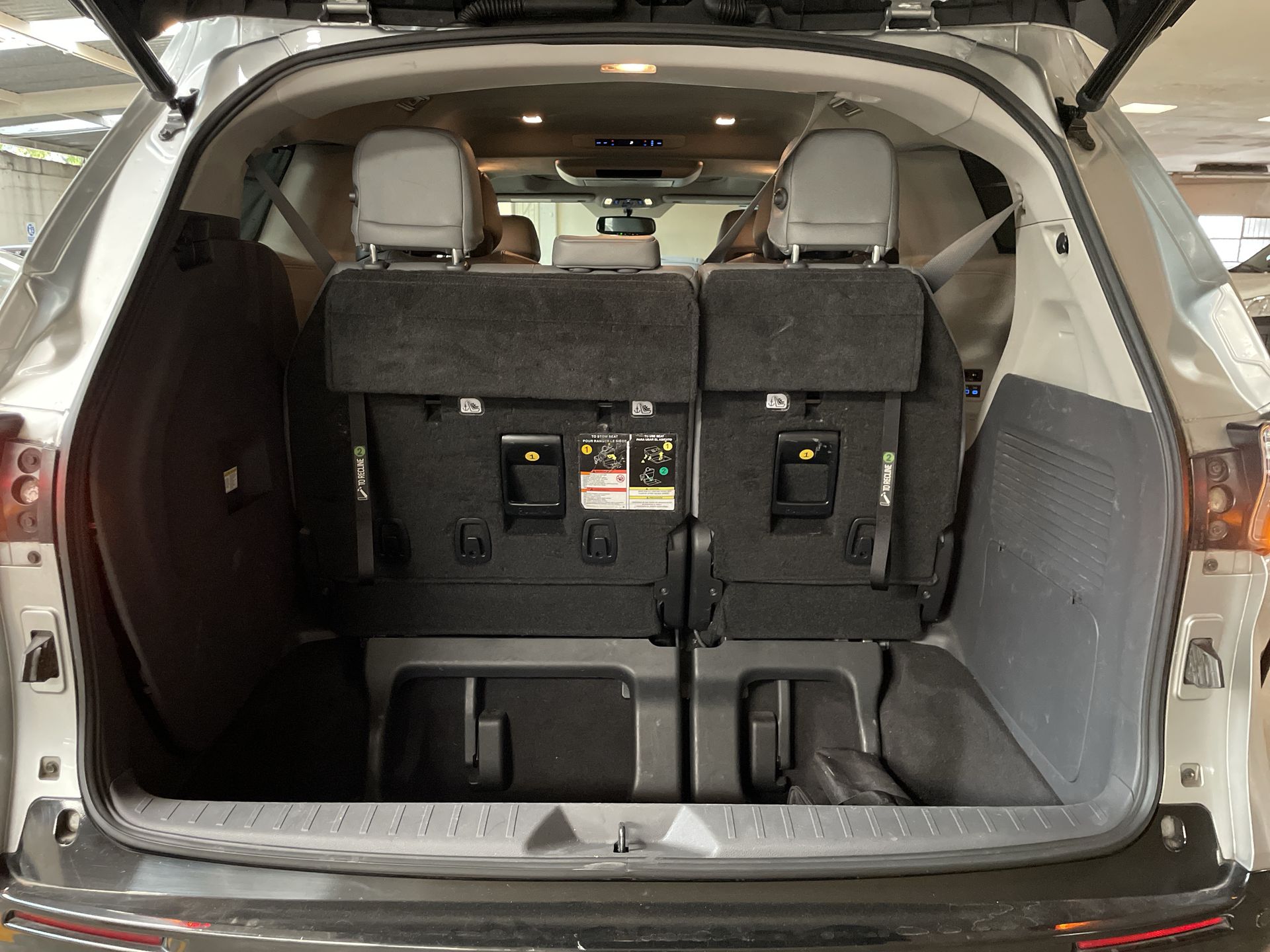 2021 Toyota SIENNA LIMITED