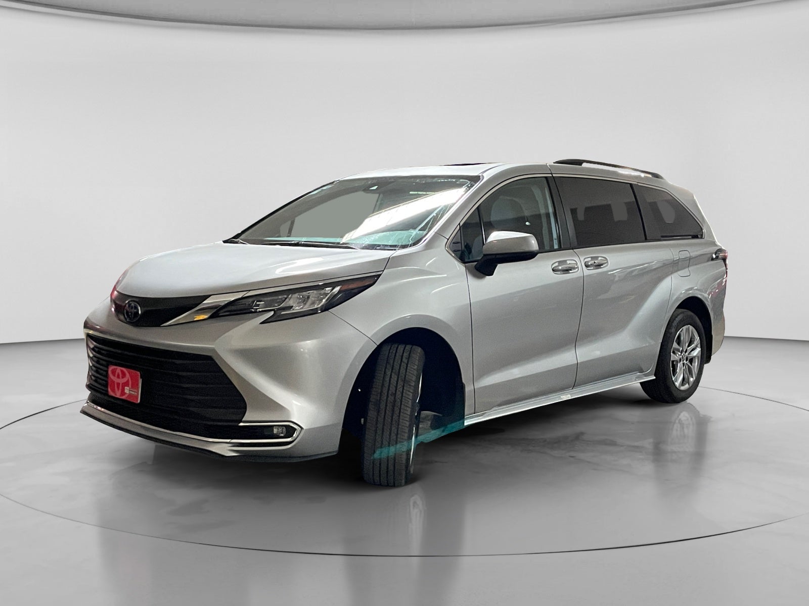 2023 Toyota SIENNA XLE PIEL