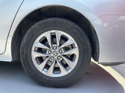 2022 Toyota SIENNA LE