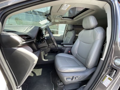 2021 Toyota SIENNA XLE PIEL