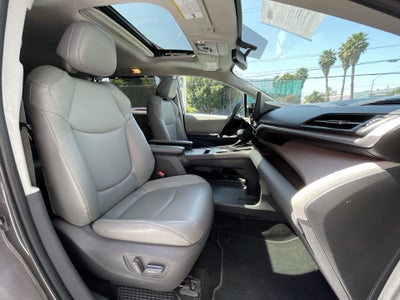 2021 Toyota SIENNA XLE PIEL