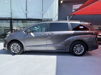 2021 Toyota SIENNA XLE PIEL