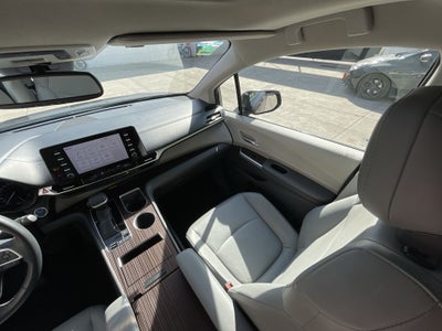 2022 Toyota SIENNA XLE PIEL