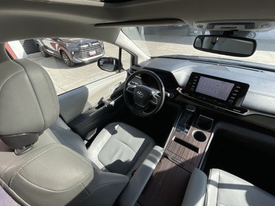 2022 Toyota SIENNA XLE PIEL