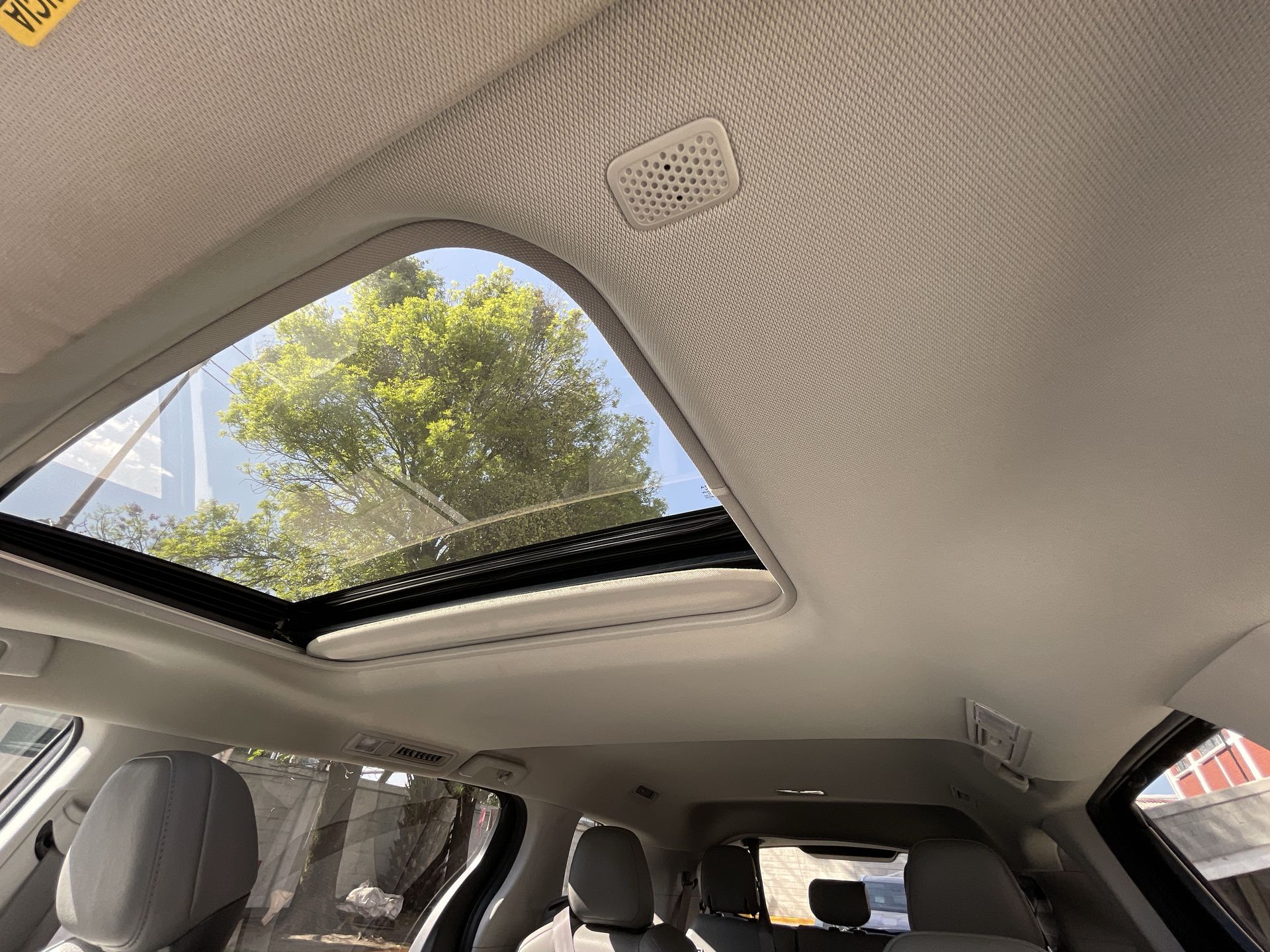 2022 Toyota SIENNA XLE PIEL