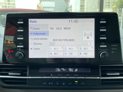 2022 Toyota SIENNA XLE