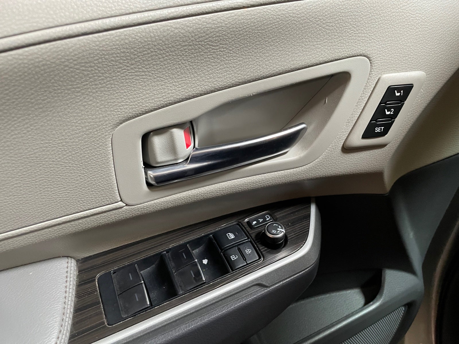2021 Toyota SIENNA LIMITED