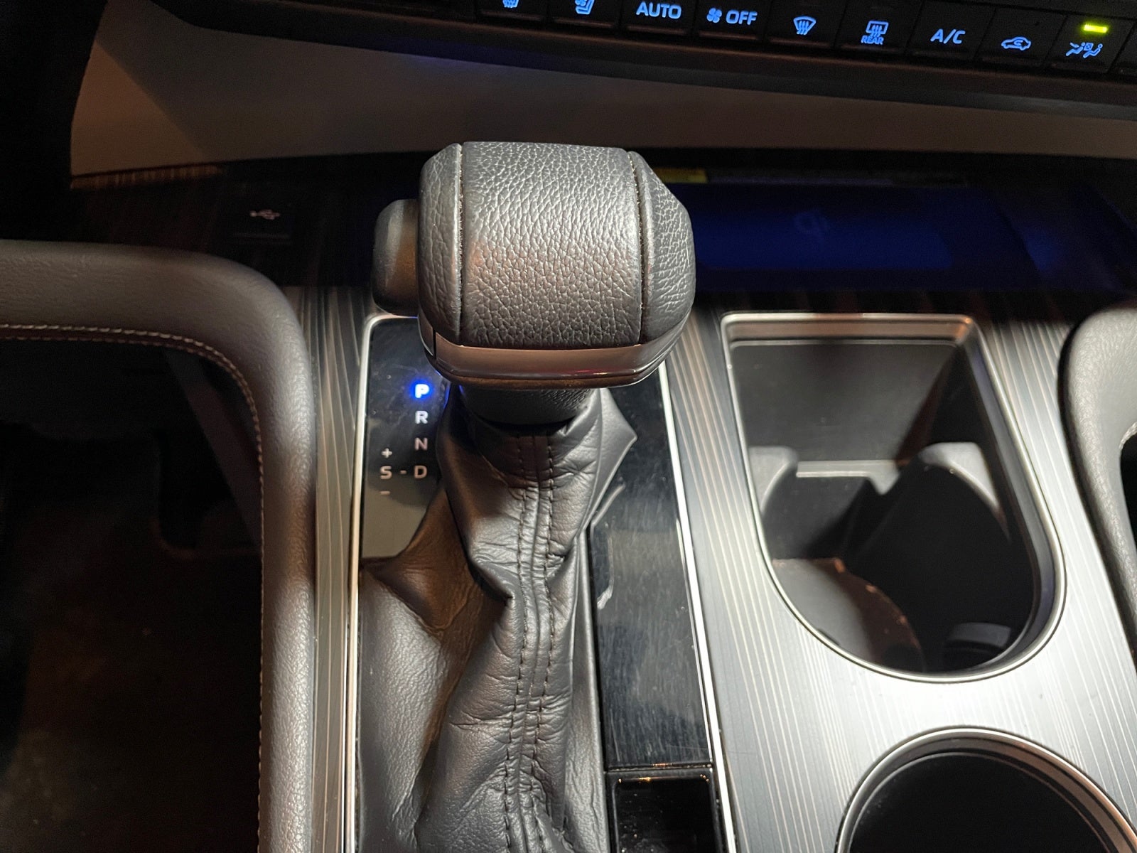 2021 Toyota SIENNA LIMITED