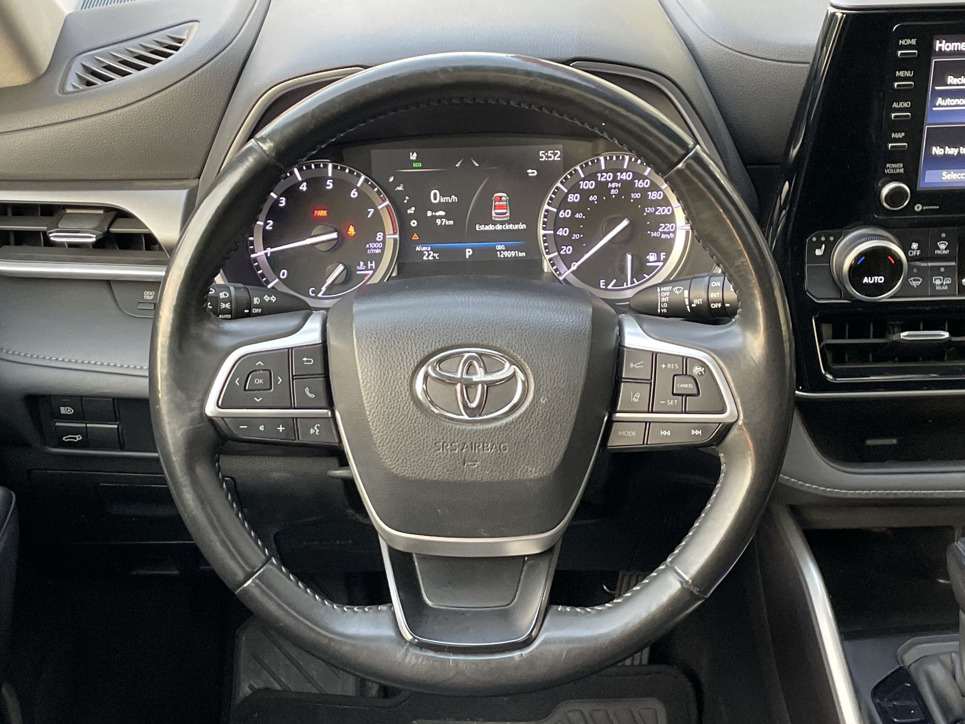 2022 Toyota HIGHLANDER XLE