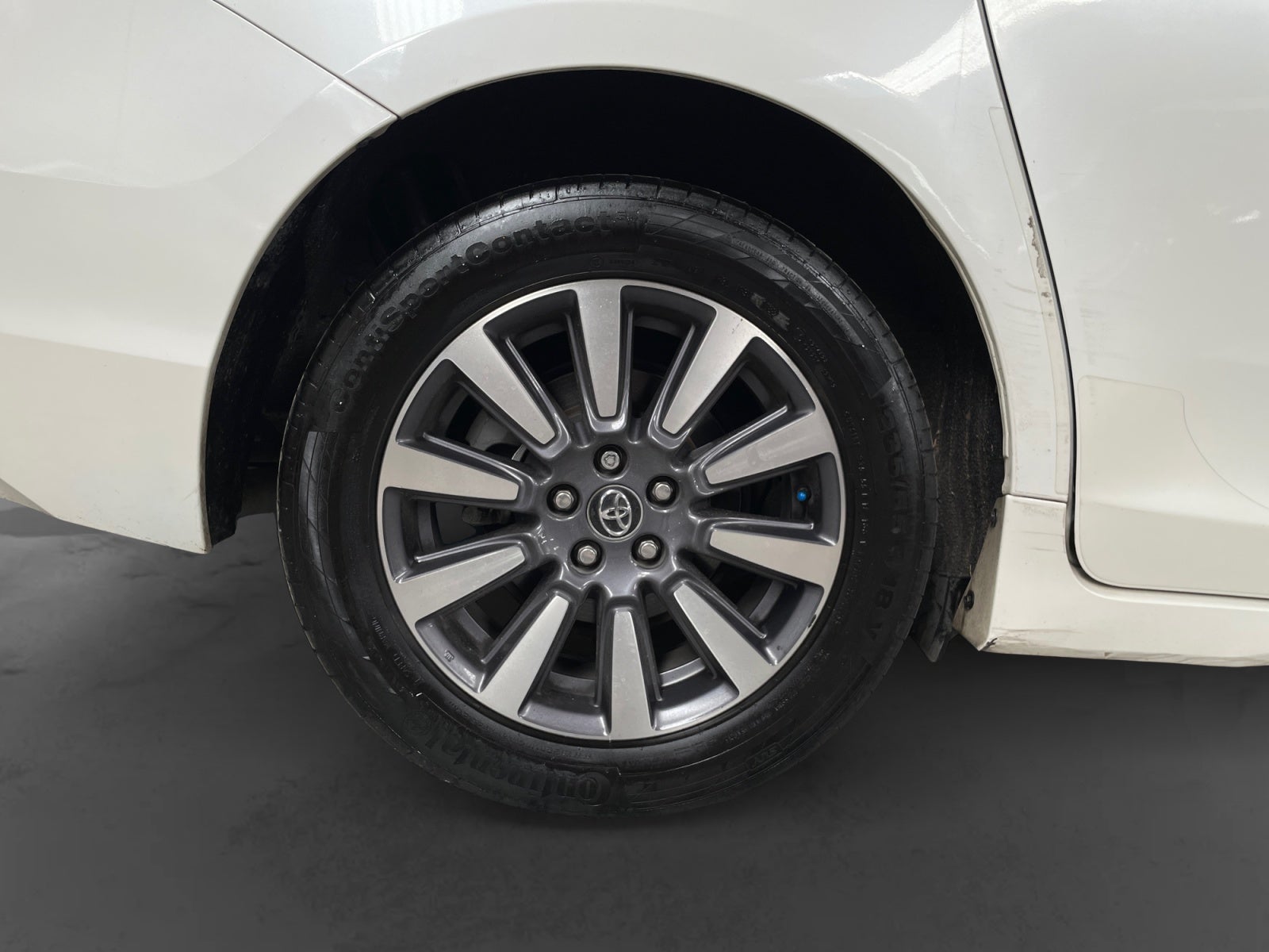 2018 Toyota SIENNA LIMITED
