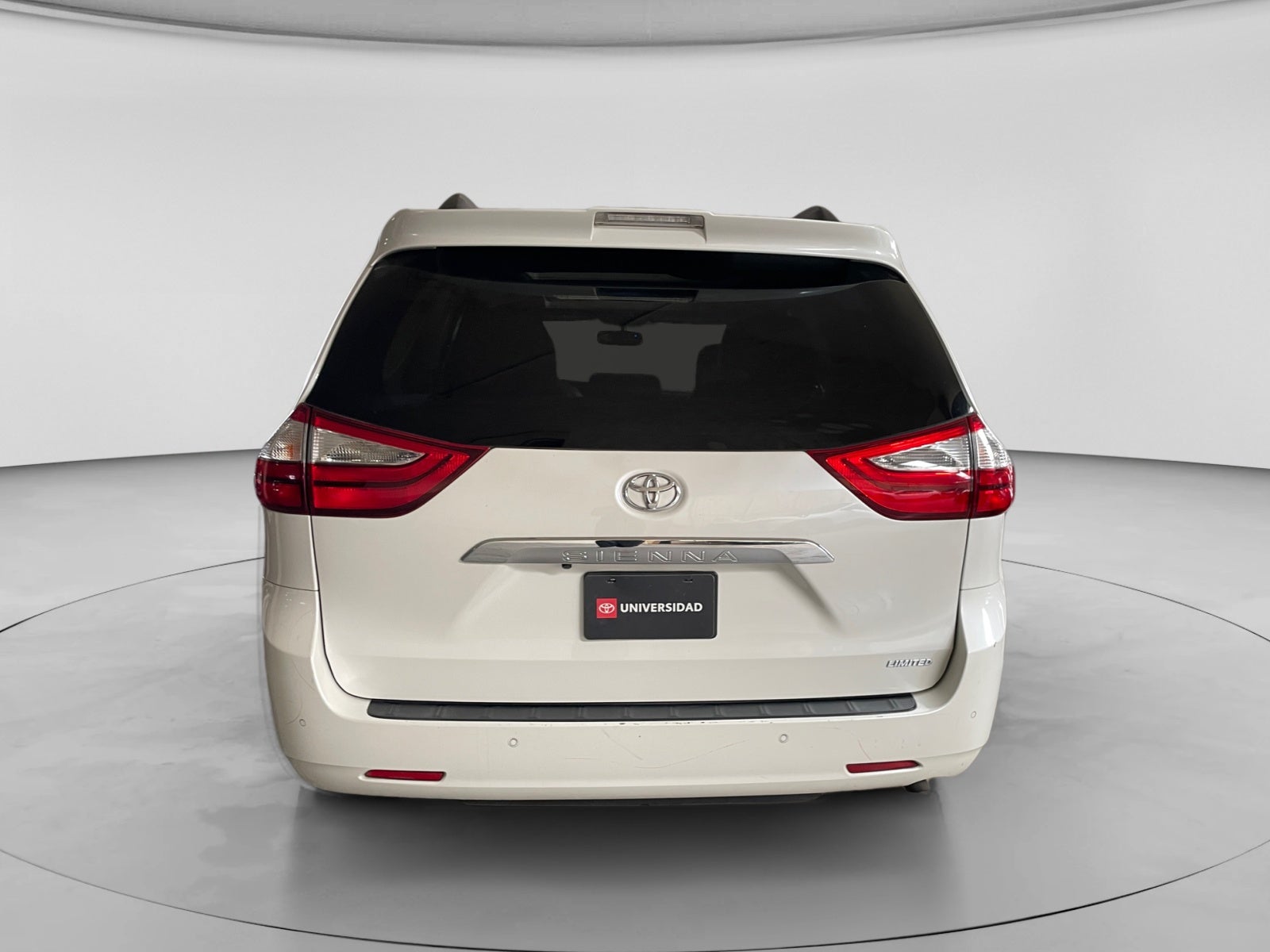 2018 Toyota SIENNA LIMITED