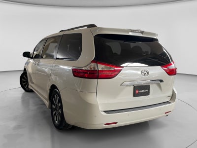 2018 Toyota SIENNA LIMITED
