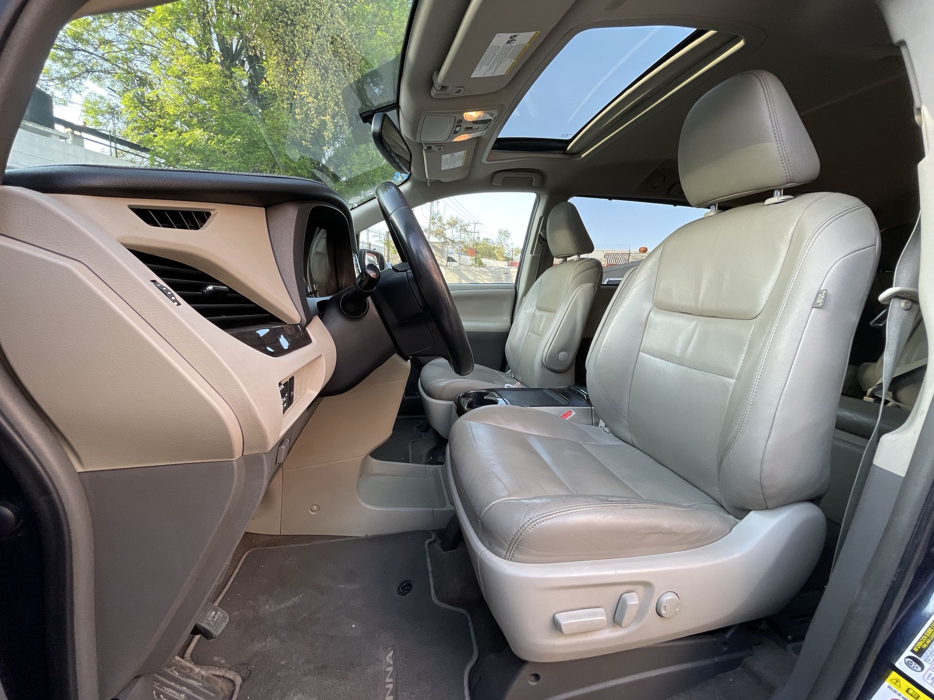 2019 Toyota SIENNA XLE PIEL