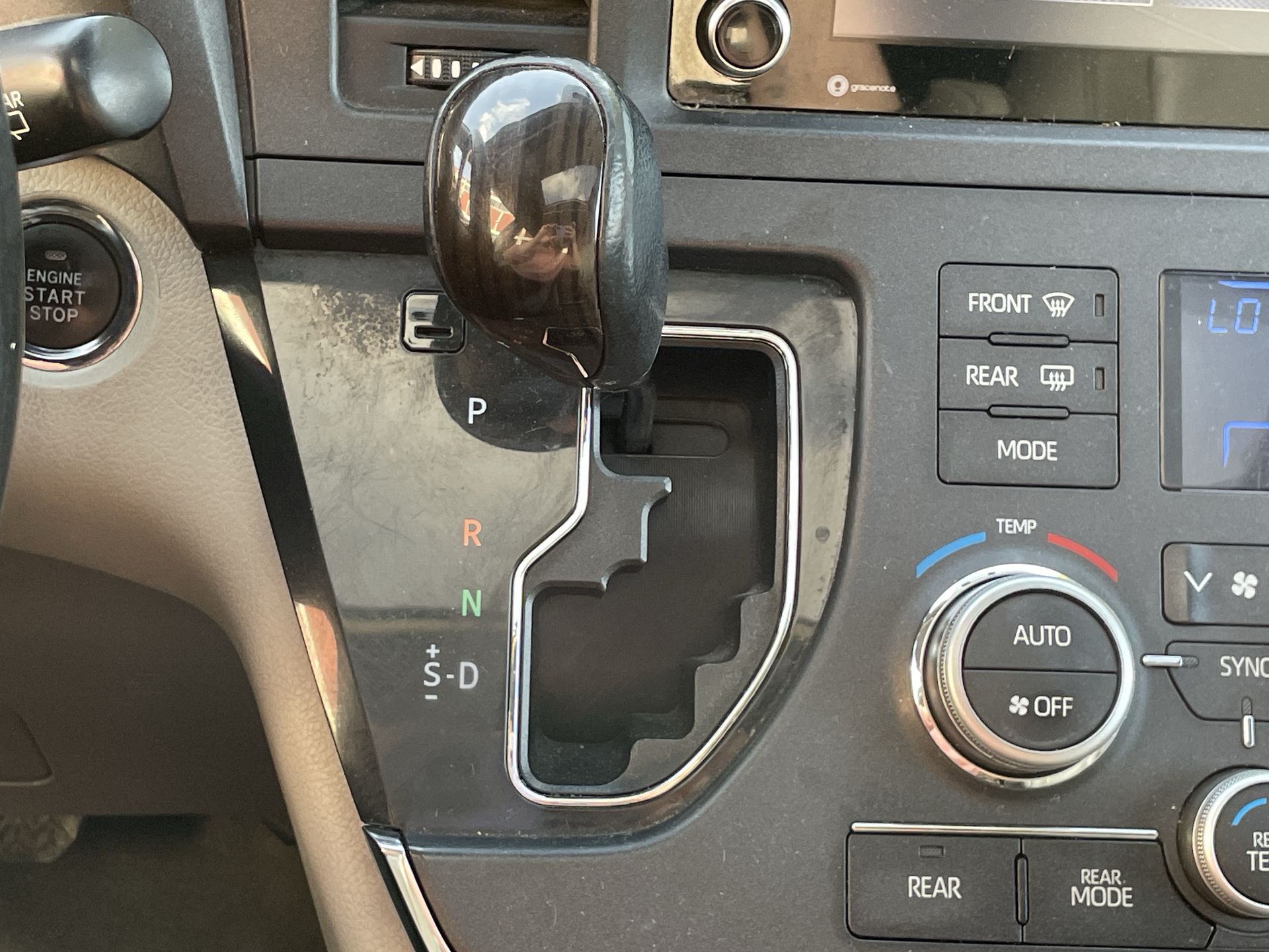 2019 Toyota SIENNA XLE PIEL