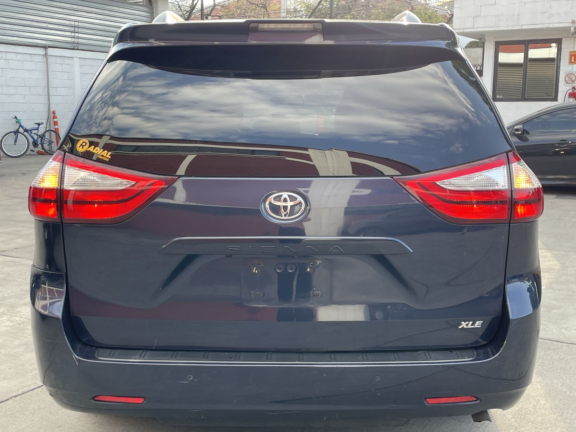 2019 Toyota SIENNA XLE PIEL