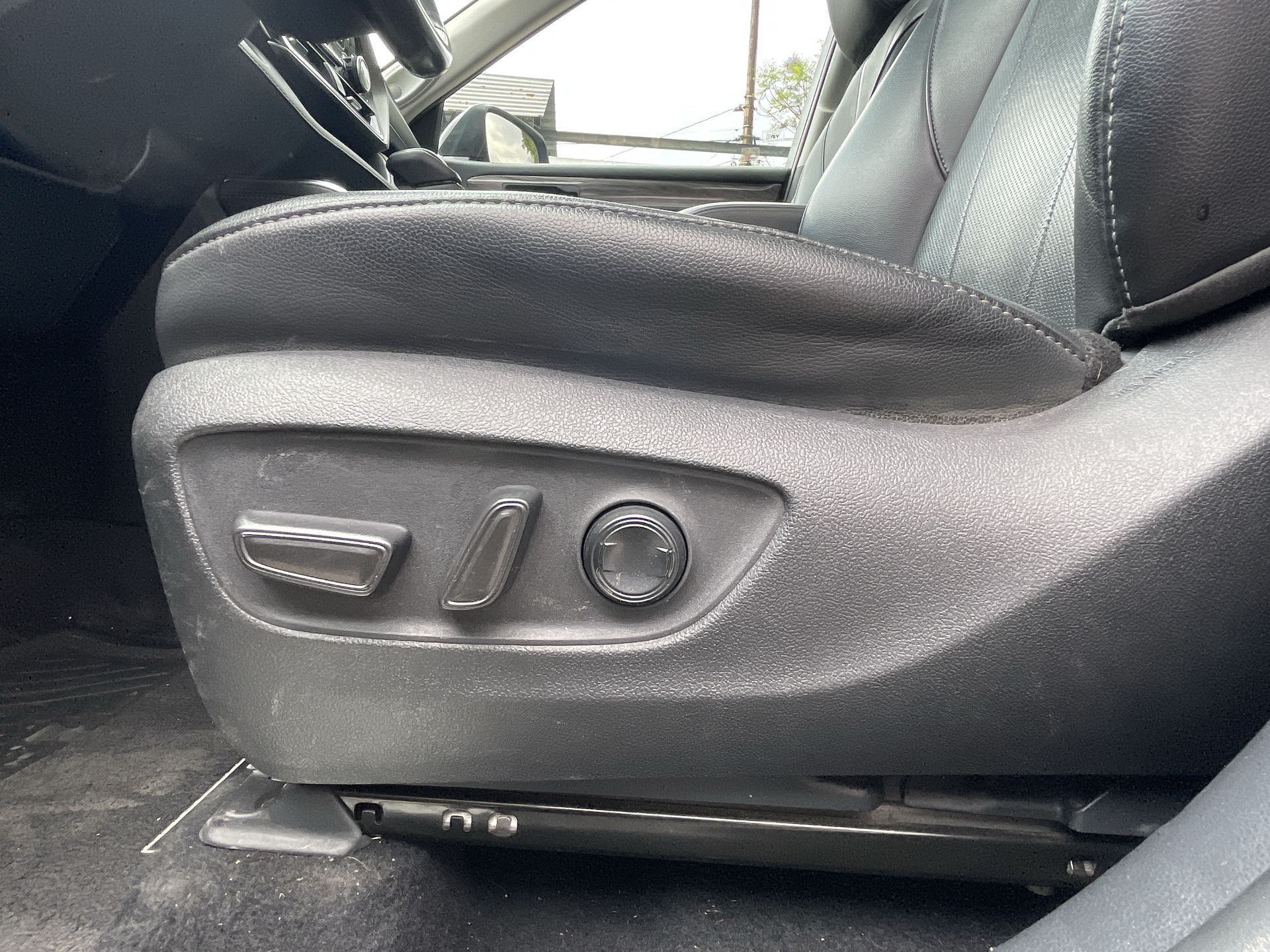 2022 Toyota HIGHLANDER LIMITED PR