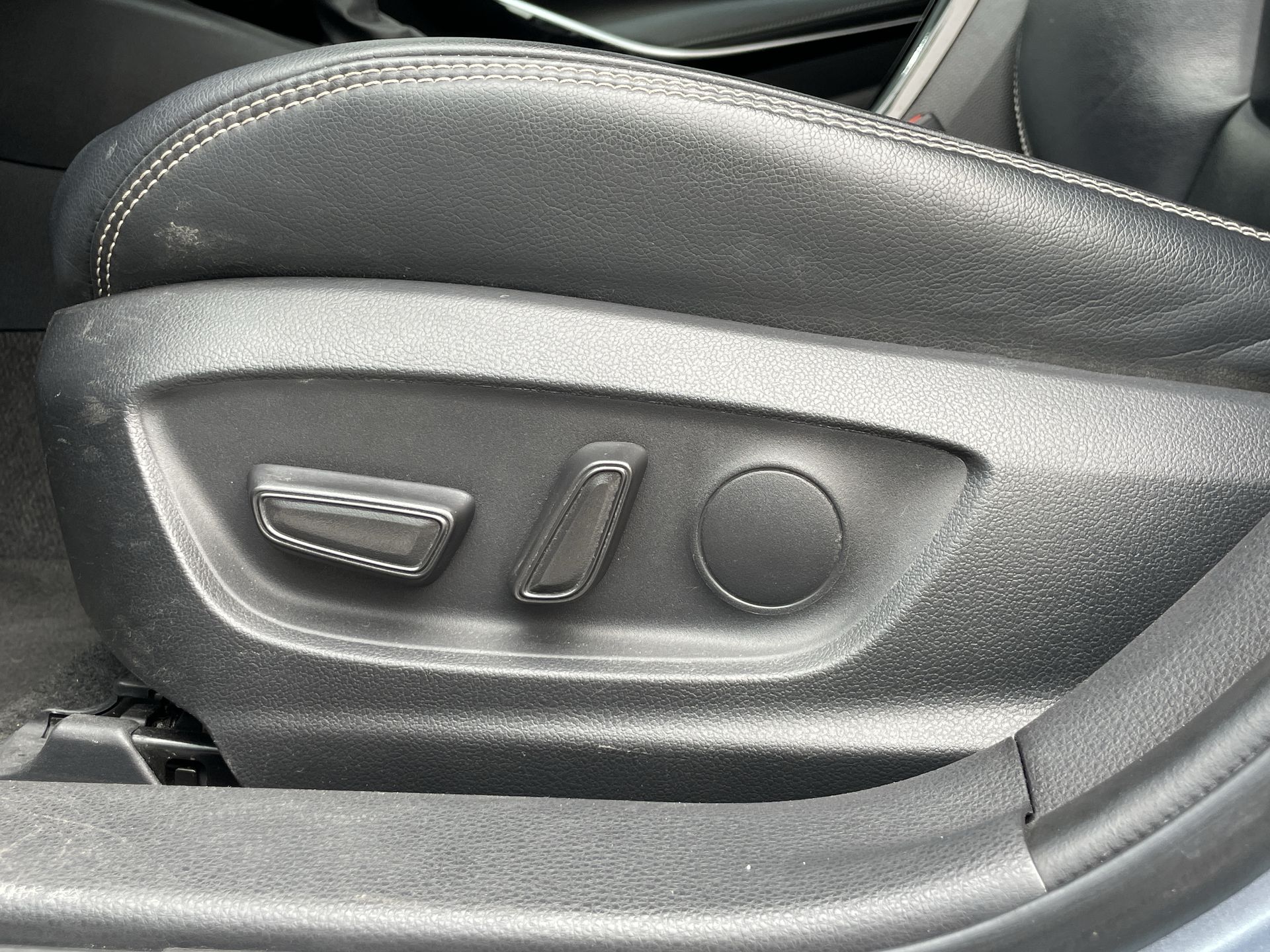 2023 Toyota COROLLA XLE CVT