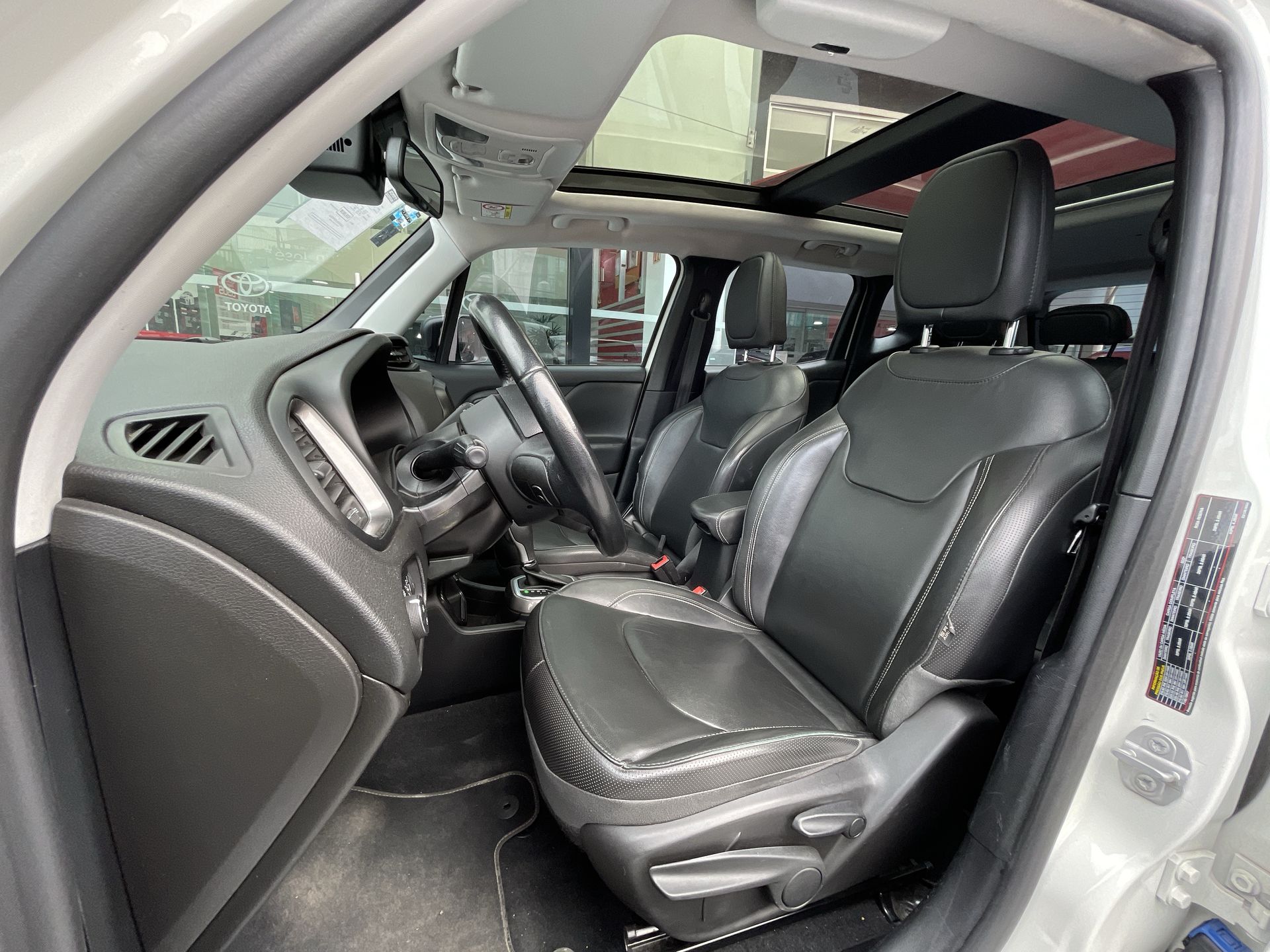 2021 Jeep RENEGADE LIMITED