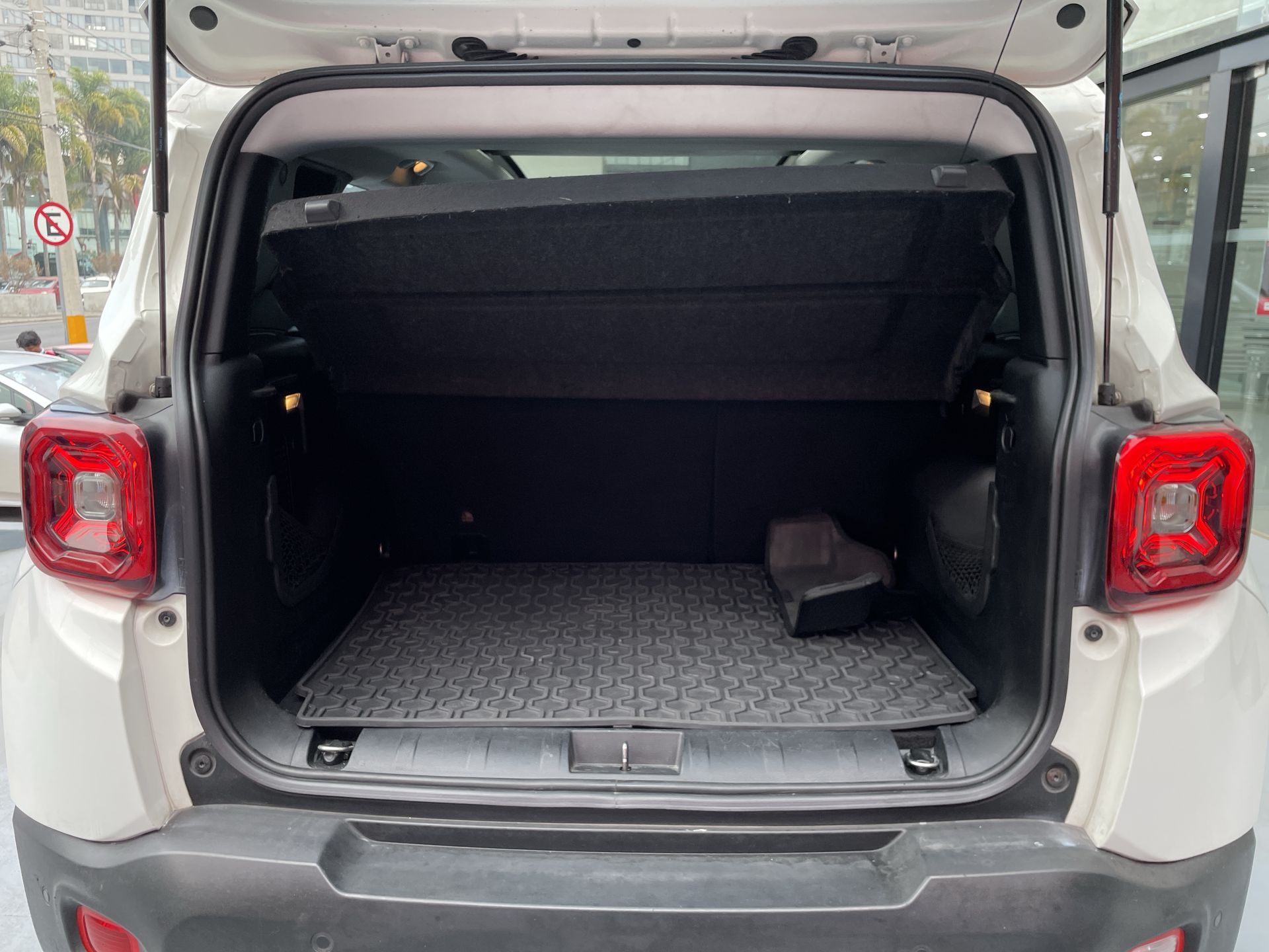 2021 Jeep RENEGADE LIMITED