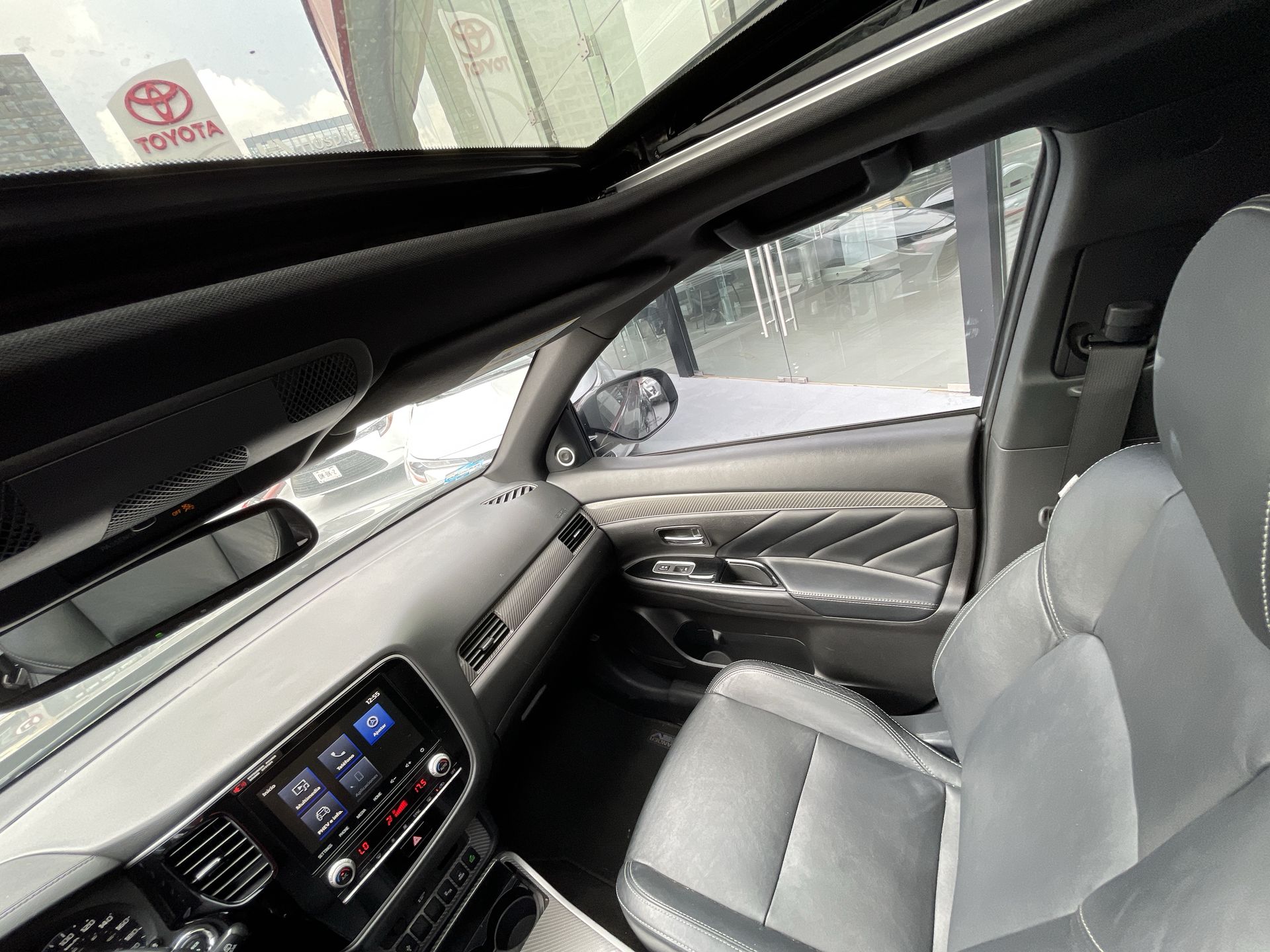 2021 Mitsubishi OUTLANDER LIMITED