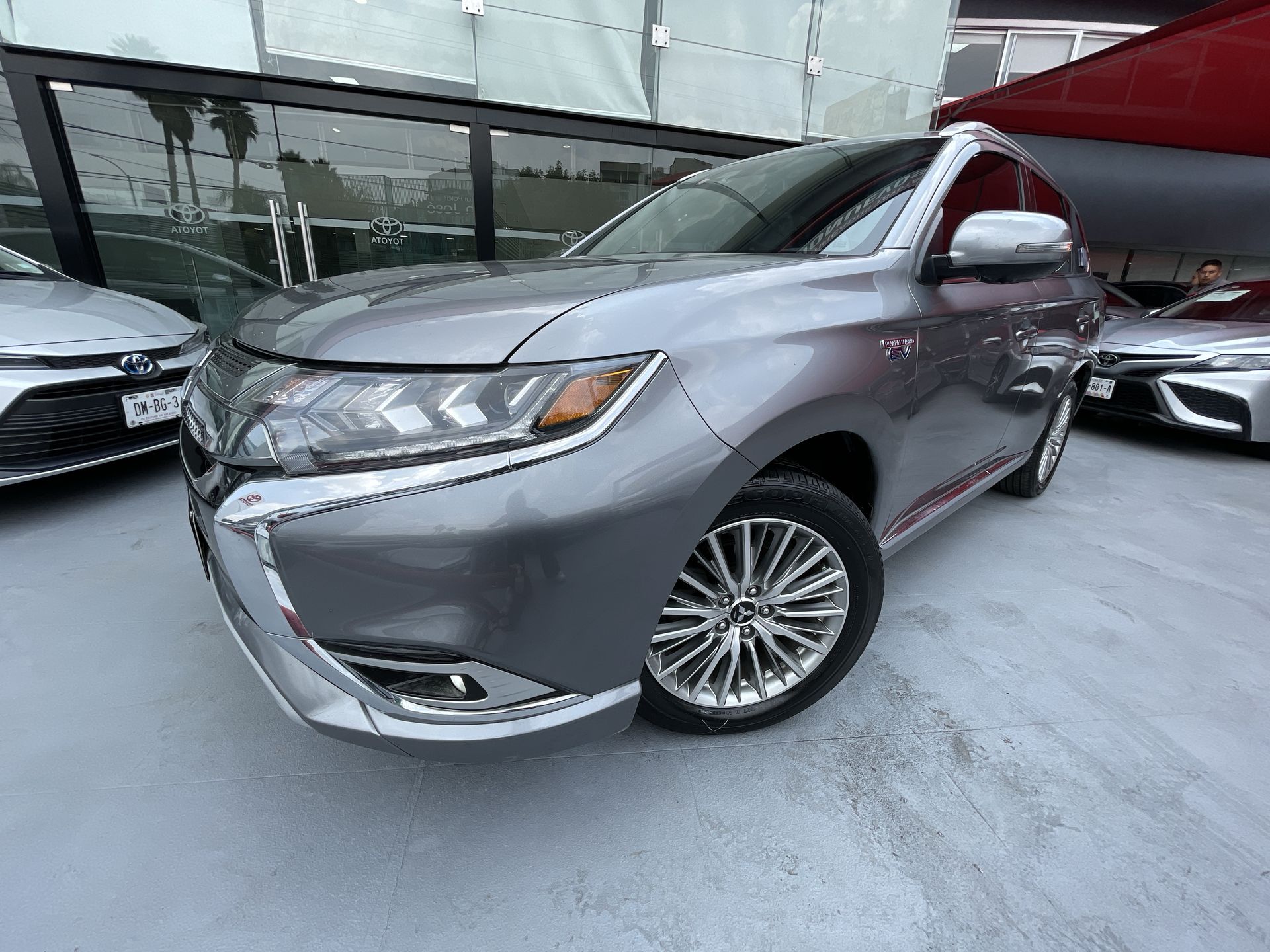 2021 Mitsubishi OUTLANDER LIMITED