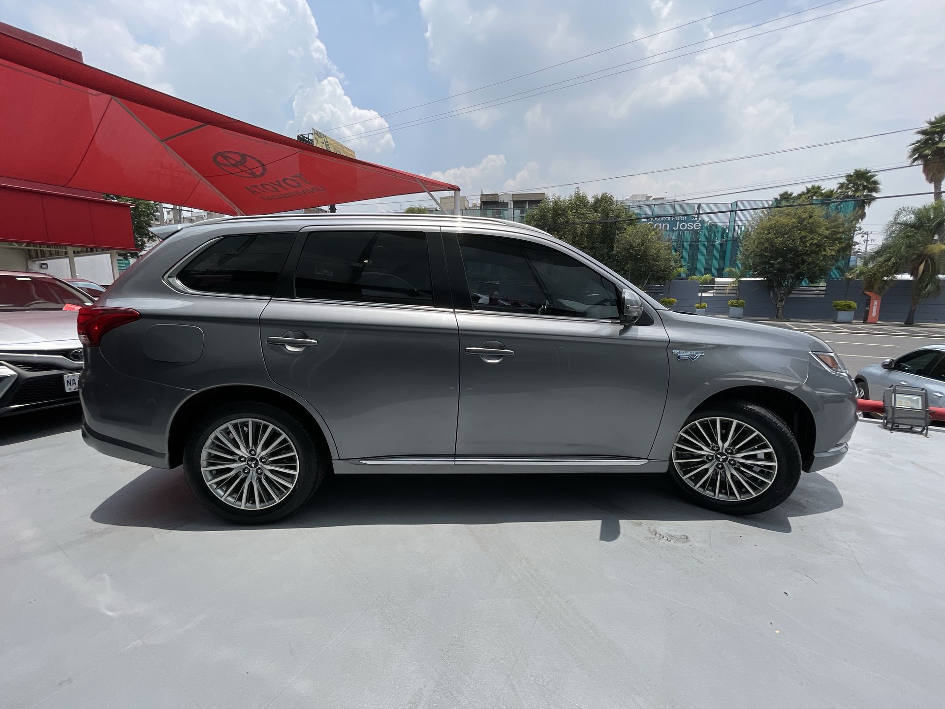 2021 Mitsubishi OUTLANDER LIMITED