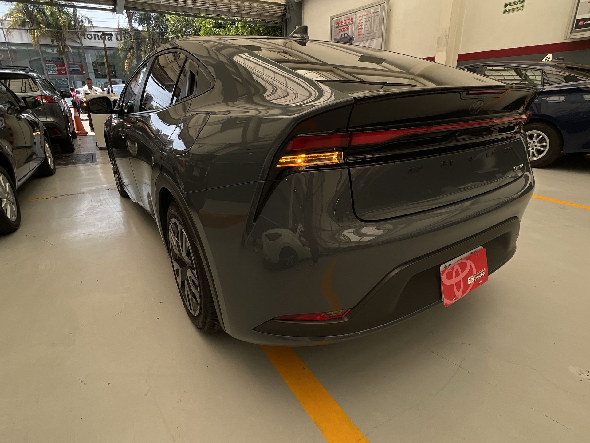 2023 Toyota PRIUS BASE BASE