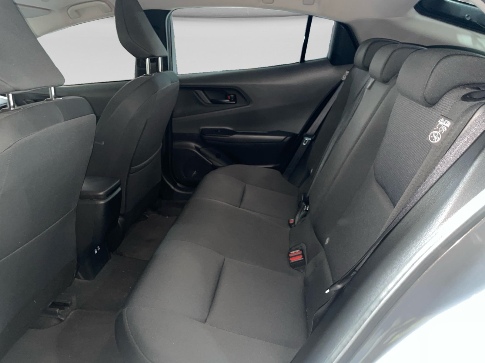 2024 Toyota PRIUS BASE BASE