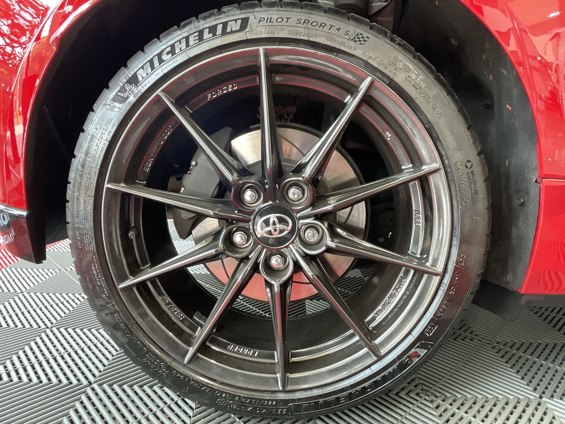 2025 Toyota YARIS GR